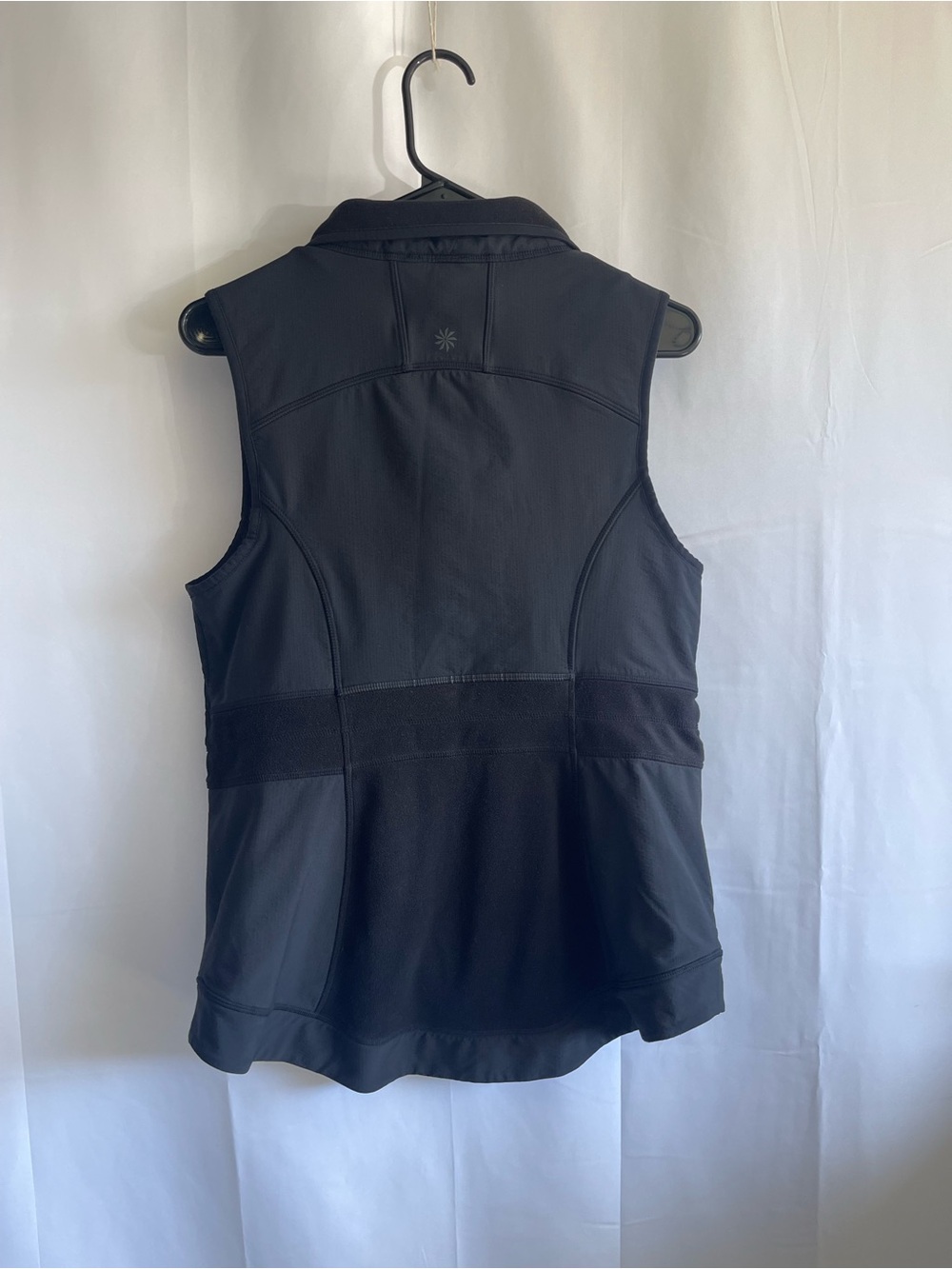 Athleta Black Full-Zip Fleece Vest - Picture 4 of 9